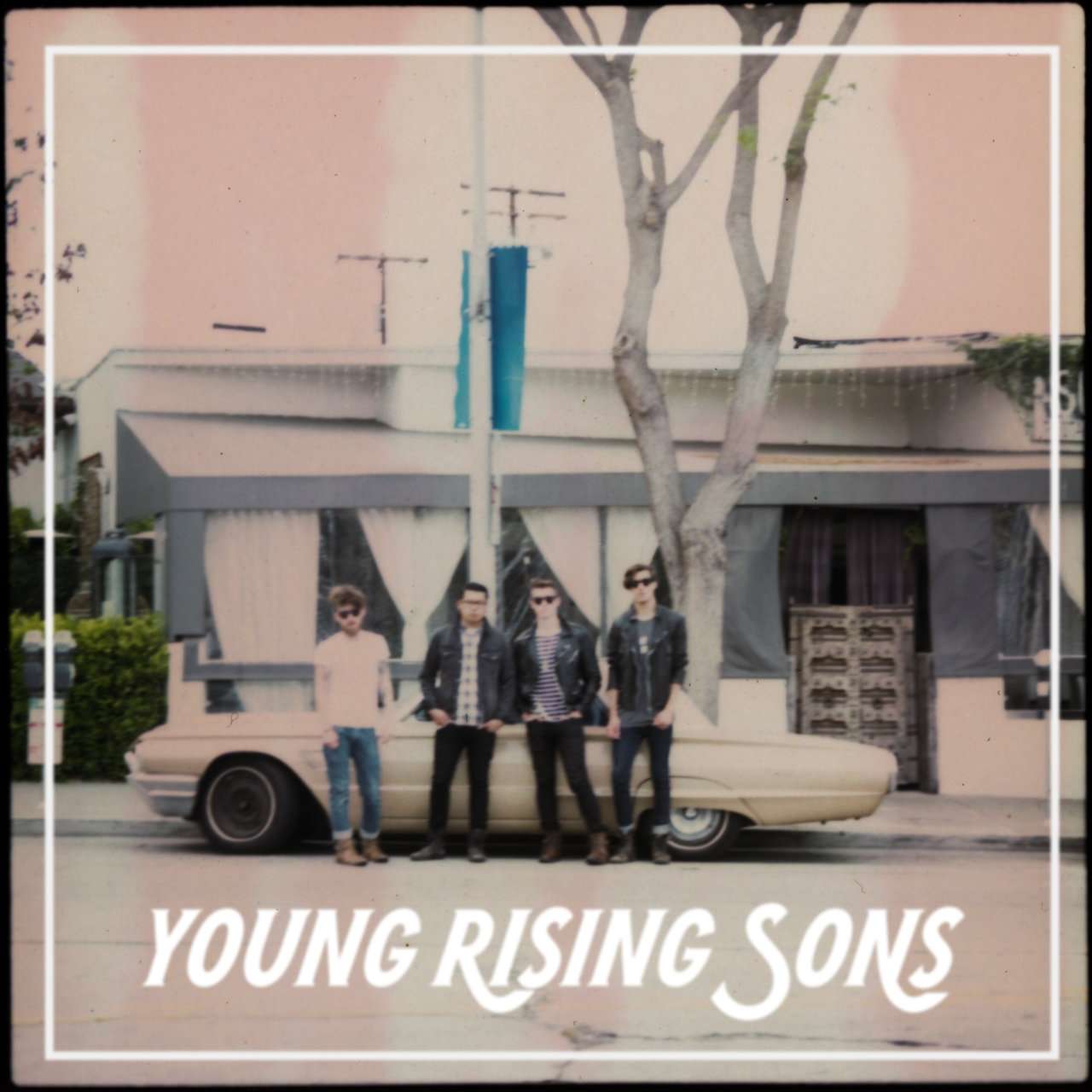 Young Rising Sons《Young Rising Sons》[CD级无损/44.1kHz/16bit]